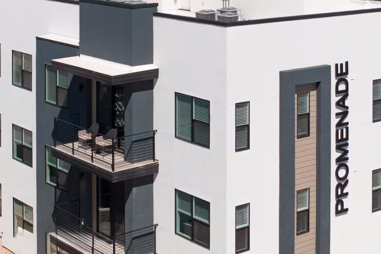 Luxury Retreat Near Desert Color Lagoon - St. George, Utah