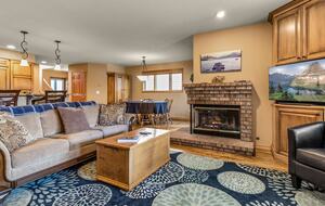 Mountain Harbor Retreat Near Whitefish Lake - Whitefish, Montana