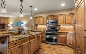 Mountain Harbor Retreat Near Whitefish Lake - Whitefish, Montana