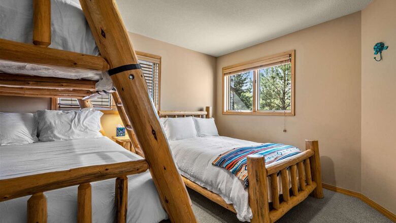 Mountain Harbor Retreat Near Whitefish Lake - Whitefish, Montana