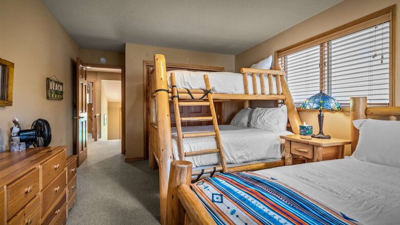 Mountain Harbor Retreat Near Whitefish Lake - Whitefish, Montana