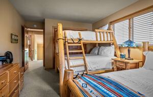 Mountain Harbor Retreat Near Whitefish Lake - Whitefish, Montana