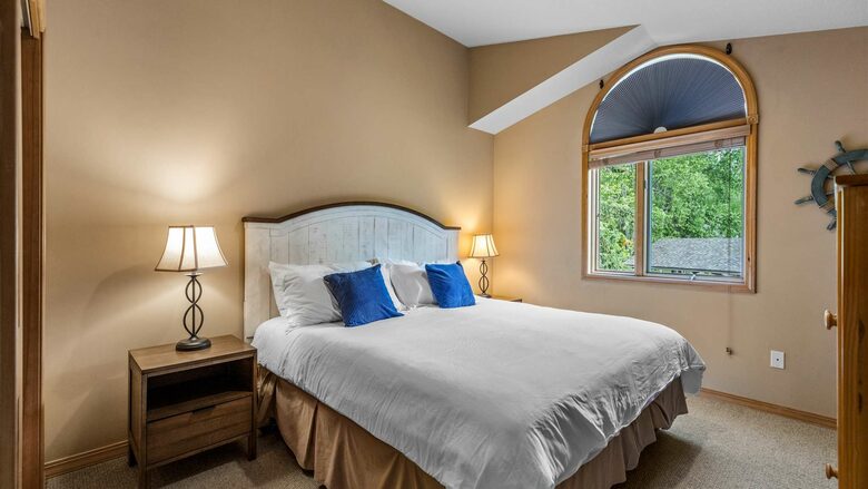 Mountain Harbor Retreat Near Whitefish Lake - Whitefish, Montana