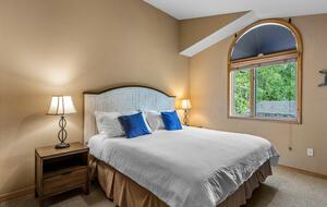 Mountain Harbor Retreat Near Whitefish Lake - Whitefish, Montana