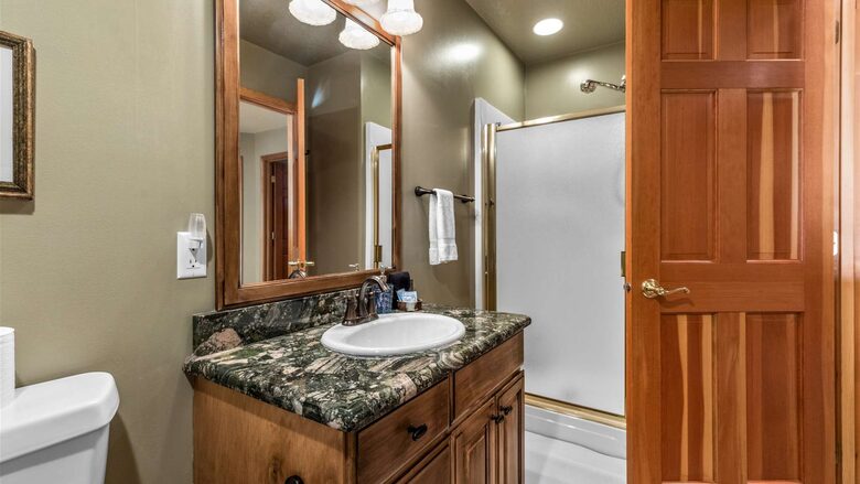 Mountain Harbor Retreat Near Whitefish Lake - Whitefish, Montana