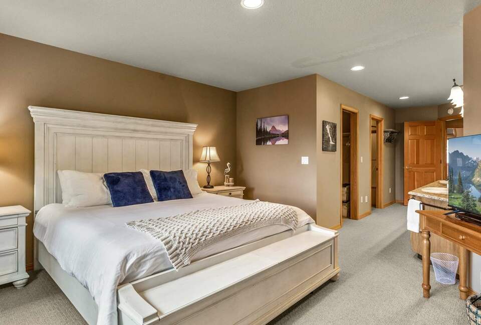 Mountain Harbor Retreat Near Whitefish Lake - Whitefish, Montana