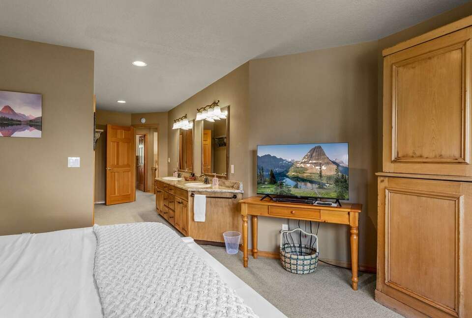 Mountain Harbor Retreat Near Whitefish Lake - Whitefish, Montana