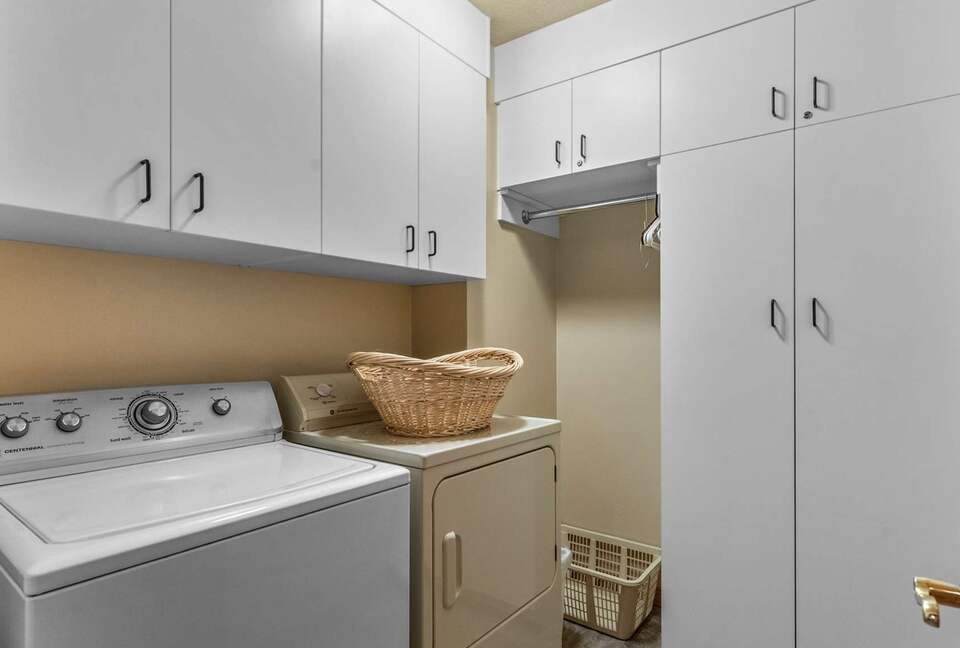 Mountain Harbor Retreat Near Whitefish Lake - Whitefish, Montana