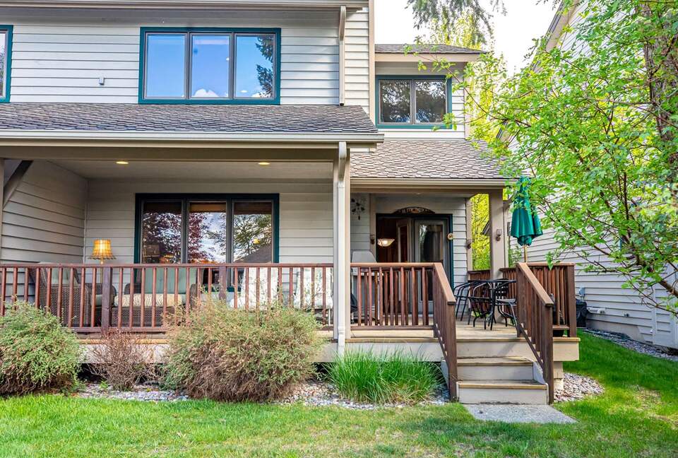 Mountain Harbor Retreat Near Whitefish Lake - Whitefish, Montana