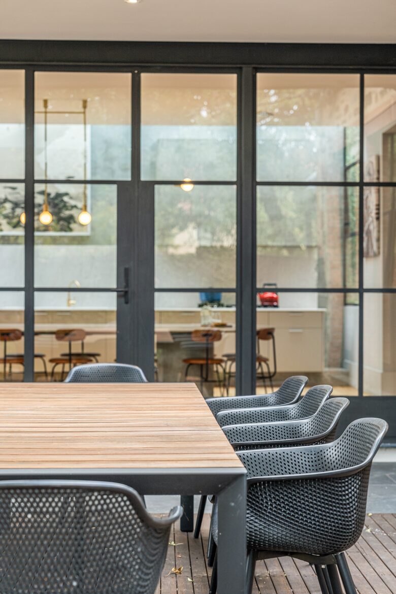 Beautifully elevated and astonishingly stylish Adelaide Home - Adelaide, Australia