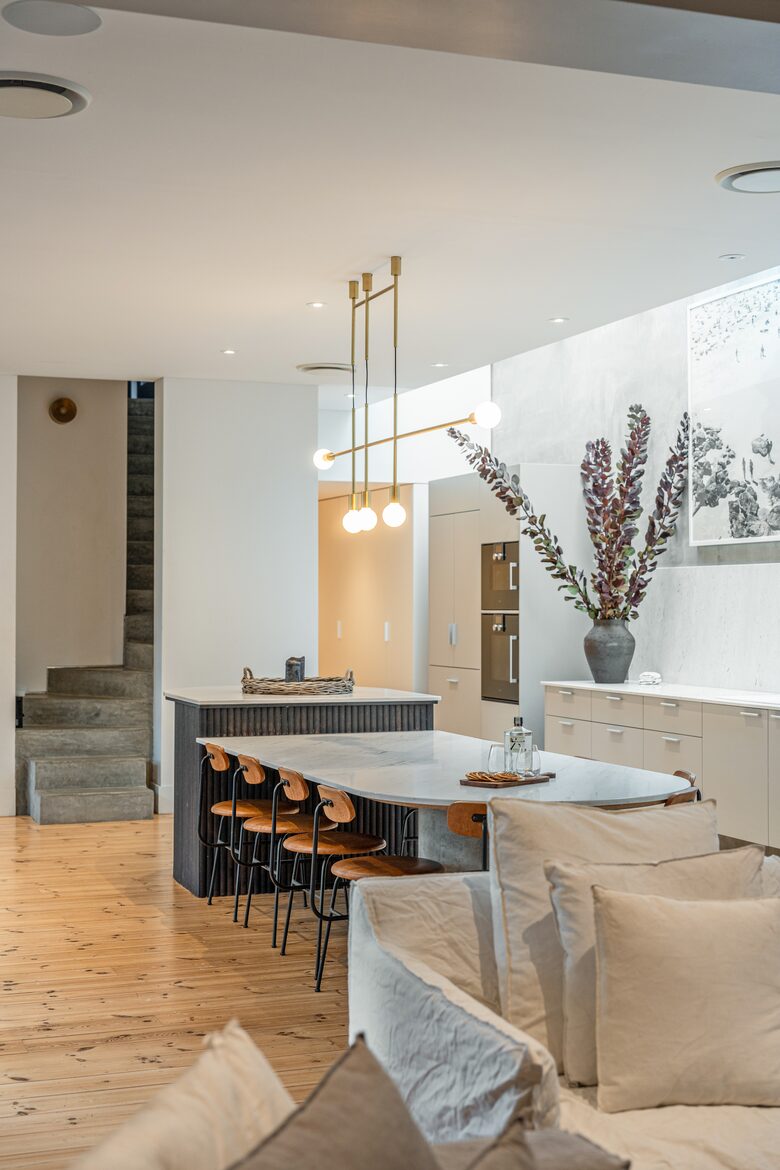 Beautifully elevated and astonishingly stylish Adelaide Home - Adelaide, Australia