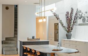 Beautifully elevated and astonishingly stylish Adelaide Home - Adelaide, Australia