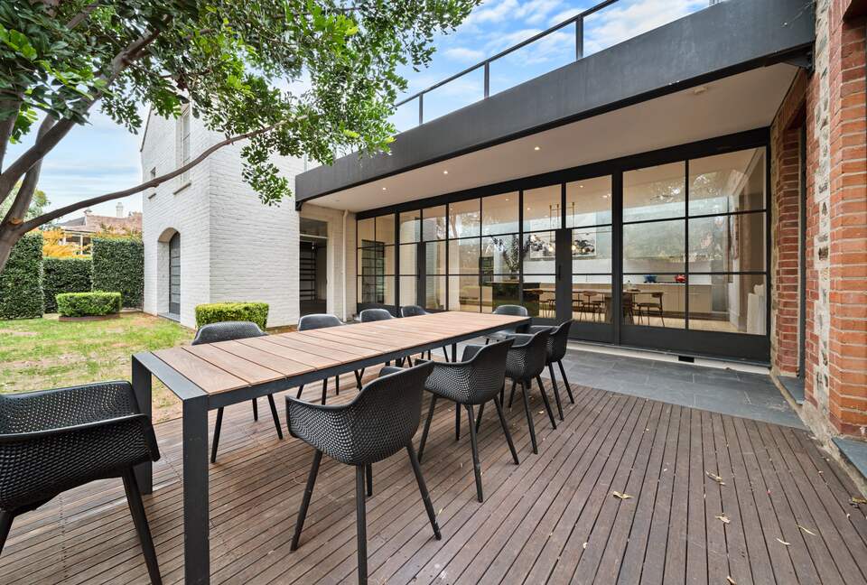 Beautifully elevated and astonishingly stylish Adelaide Home - Adelaide, Australia