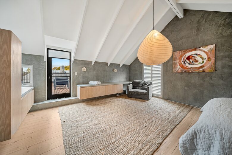 Beautifully elevated and astonishingly stylish Adelaide Home - Adelaide, Australia