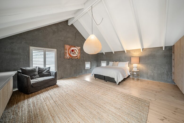 Beautifully elevated and astonishingly stylish Adelaide Home - Adelaide, Australia