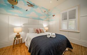 Beautifully elevated and astonishingly stylish Adelaide Home - Adelaide, Australia