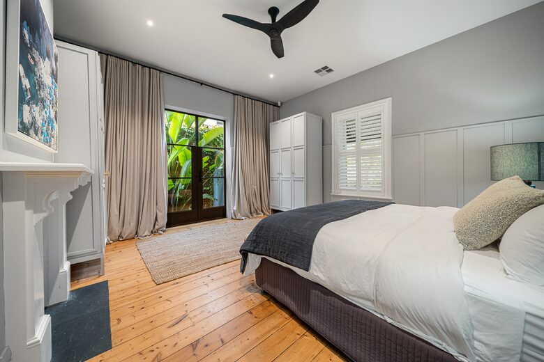 Beautifully elevated and astonishingly stylish Adelaide Home - Adelaide, Australia