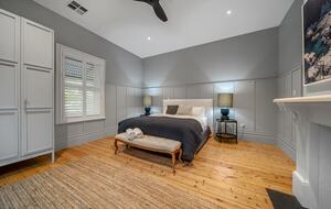 Beautifully elevated and astonishingly stylish Adelaide Home - Adelaide, Australia