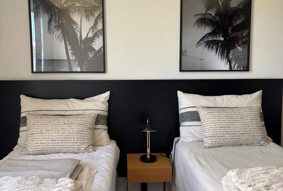 Modern Waterfront Lake House | Carmelo Golf - Carmelo, Uruguay