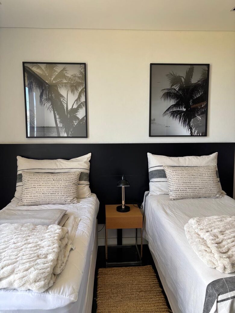 Modern Waterfront Lake House | Carmelo Golf - Carmelo, Uruguay