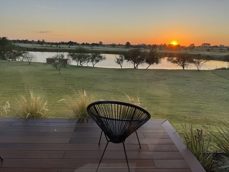 Modern Waterfront Lake House | Carmelo Golf - Carmelo, Uruguay