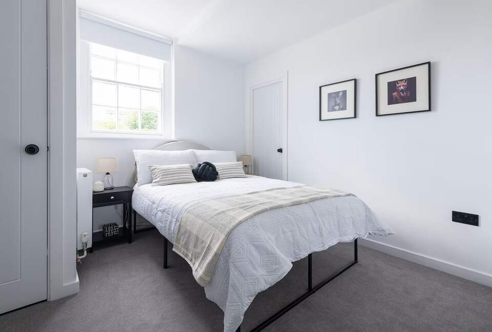 Elegant 18th-Century Hall with Modern Comforts - Edwinstowe, United Kingdom