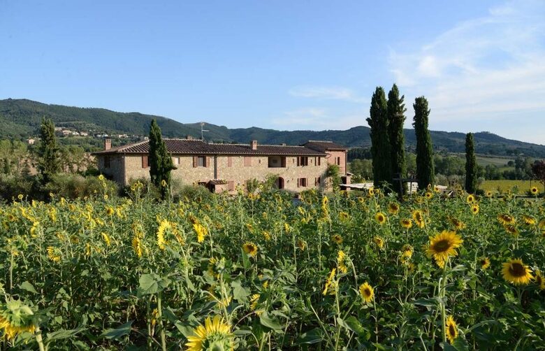 Elegant Apartment at the Fontegirasole Estate - Paciano, Italy