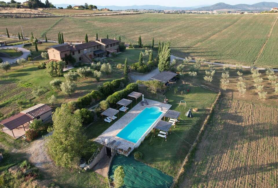 Elegant Apartment at the Fontegirasole Estate - Paciano, Italy