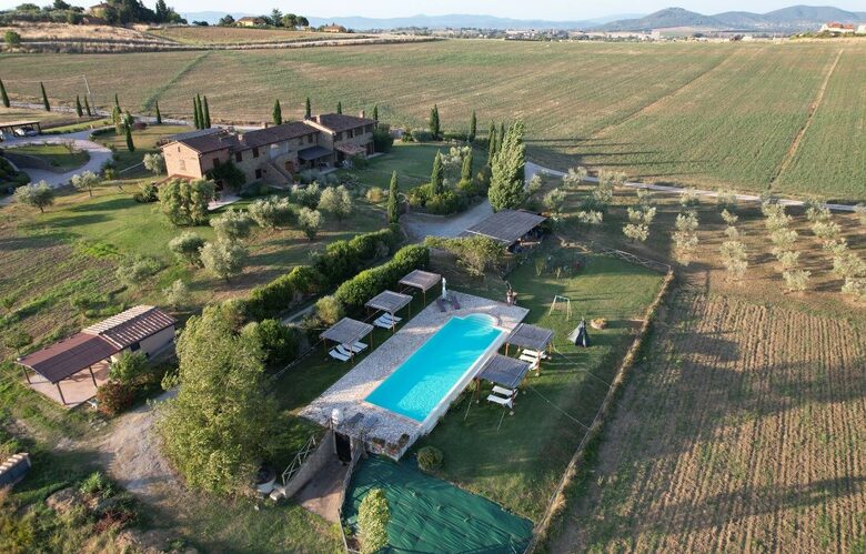 Elegant Apartment at the Fontegirasole Estate - Paciano, Italy