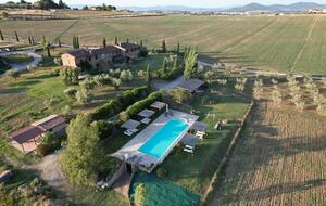 Elegant Apartment at the Fontegirasole Estate - Paciano, Italy