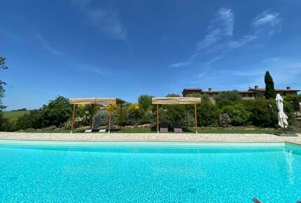 Elegant Apartment at the Fontegirasole Estate - Paciano, Italy