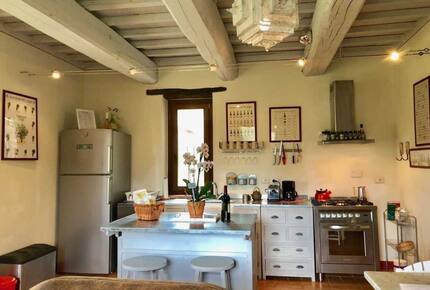 Elegant Apartment at the Fontegirasole Estate - Paciano, Italy