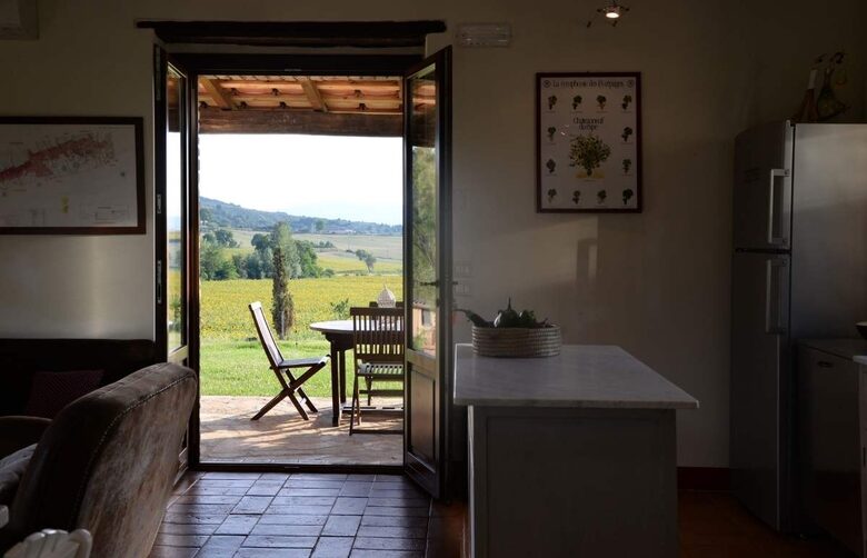 Elegant Apartment at the Fontegirasole Estate - Paciano, Italy