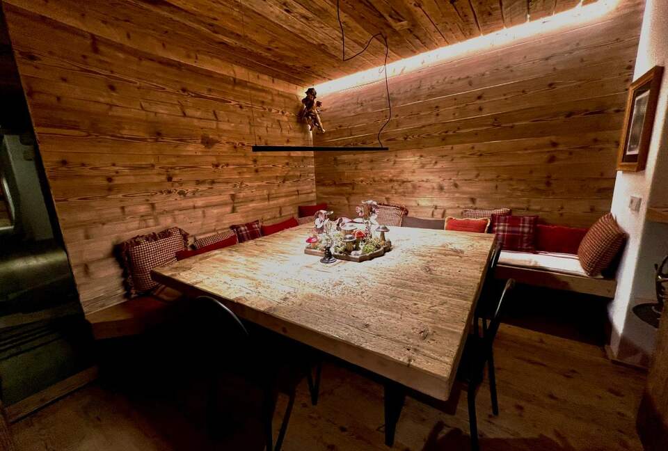 Elegant Alpine Retreat in Iconic Cortina d’Ampezzo - Cortina D'Ampezzo, Italy