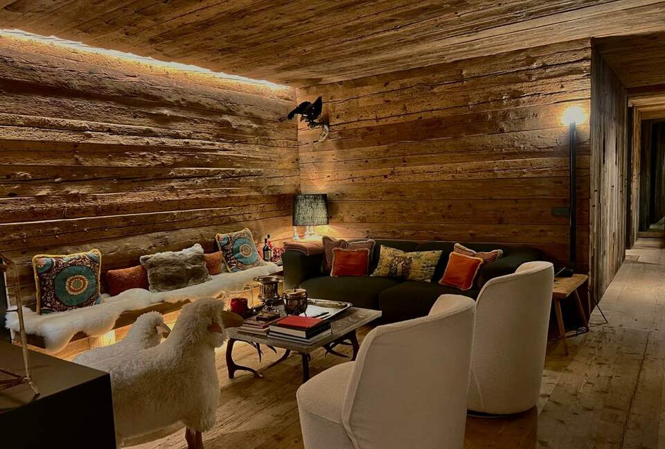 Elegant Alpine Retreat in Iconic Cortina d’Ampezzo - Cortina D'Ampezzo, Italy