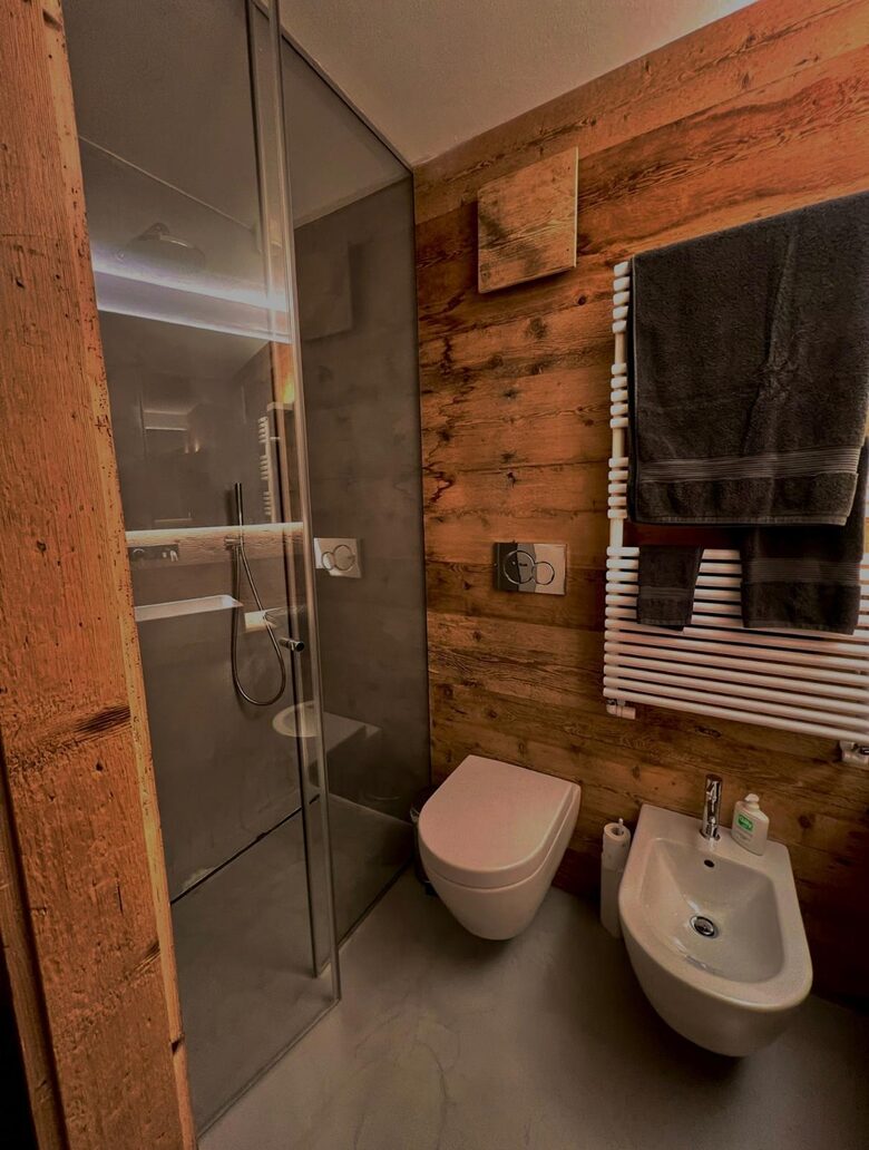 Elegant Alpine Retreat in Iconic Cortina d’Ampezzo - Cortina D'Ampezzo, Italy