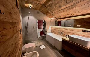 Elegant Alpine Retreat in Iconic Cortina d’Ampezzo - Cortina D'Ampezzo, Italy