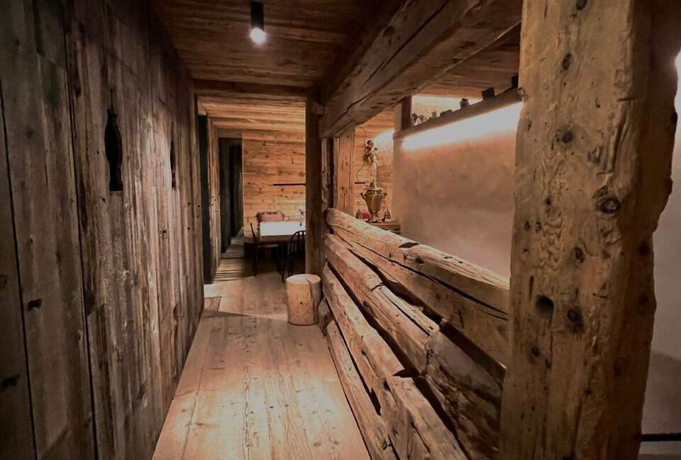 Elegant Alpine Retreat in Iconic Cortina d’Ampezzo - Cortina D'Ampezzo, Italy