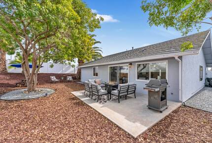 Modern San Diego Retreat w/ Hot Tub Near Beach & Downtown - San Diego, California