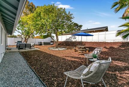 Modern San Diego Retreat w/ Hot Tub Near Beach & Downtown - San Diego, California