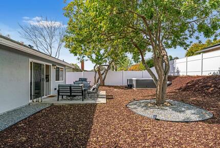 Modern San Diego Retreat w/ Hot Tub Near Beach & Downtown - San Diego, California