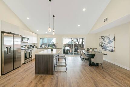 Modern San Diego Retreat w/ Hot Tub Near Beach & Downtown - San Diego, California