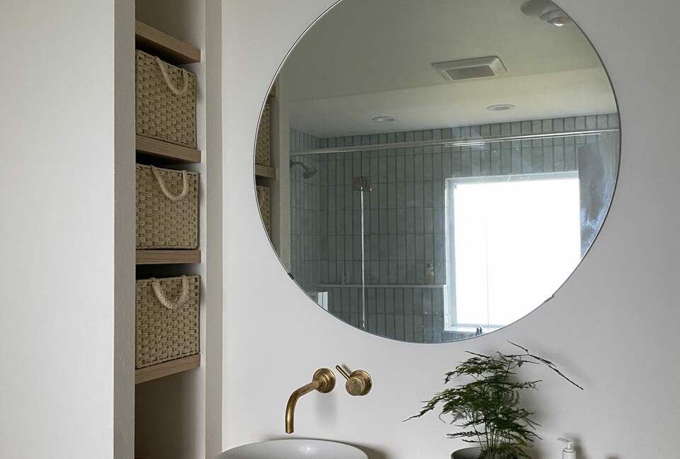 Modern Nordic Retreat on Hood Canal - Kingston, Washington