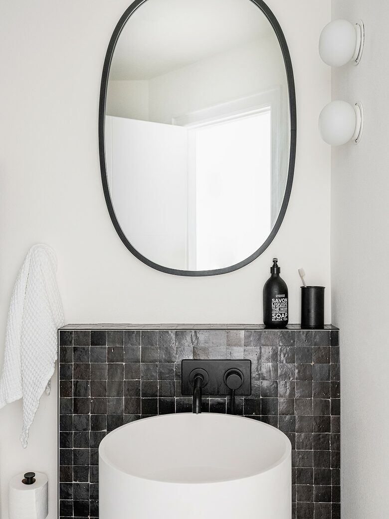 Modern Nordic Retreat on Hood Canal - Kingston, Washington