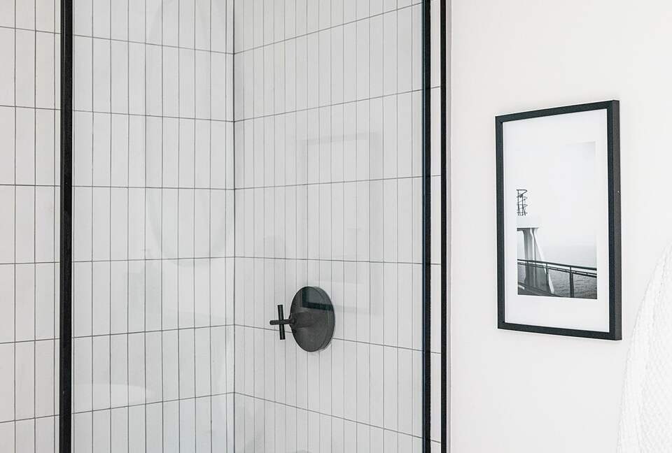 Modern Nordic Retreat on Hood Canal - Kingston, Washington