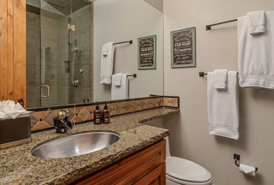 Point View Place - Moving Mountains - Breckenridge, Colorado