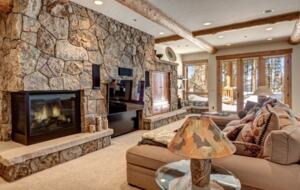 Point View Place - Moving Mountains - Breckenridge, Colorado