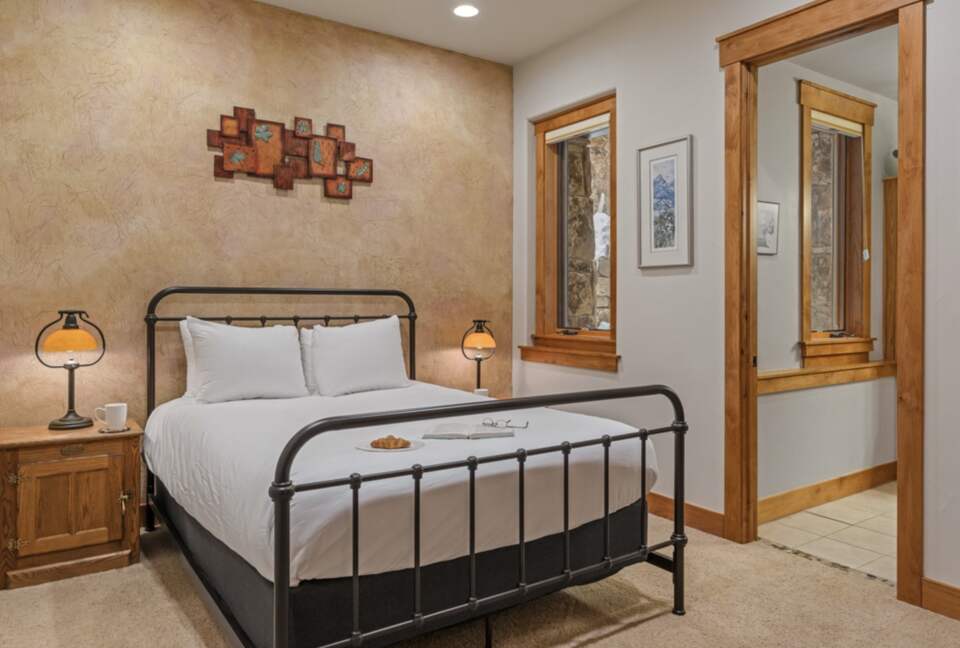 Point View Place - Moving Mountains - Breckenridge, Colorado