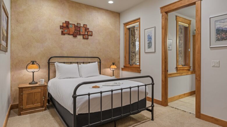 Point View Place - Moving Mountains - Breckenridge, Colorado