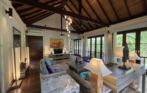 Elegant Jimbaran Retreat with Resort Amenities & Lush Privacy - Jimbaran Bay, Indonesia